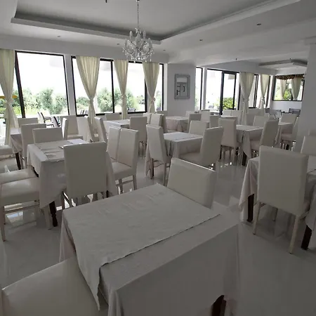 מלון Sivila